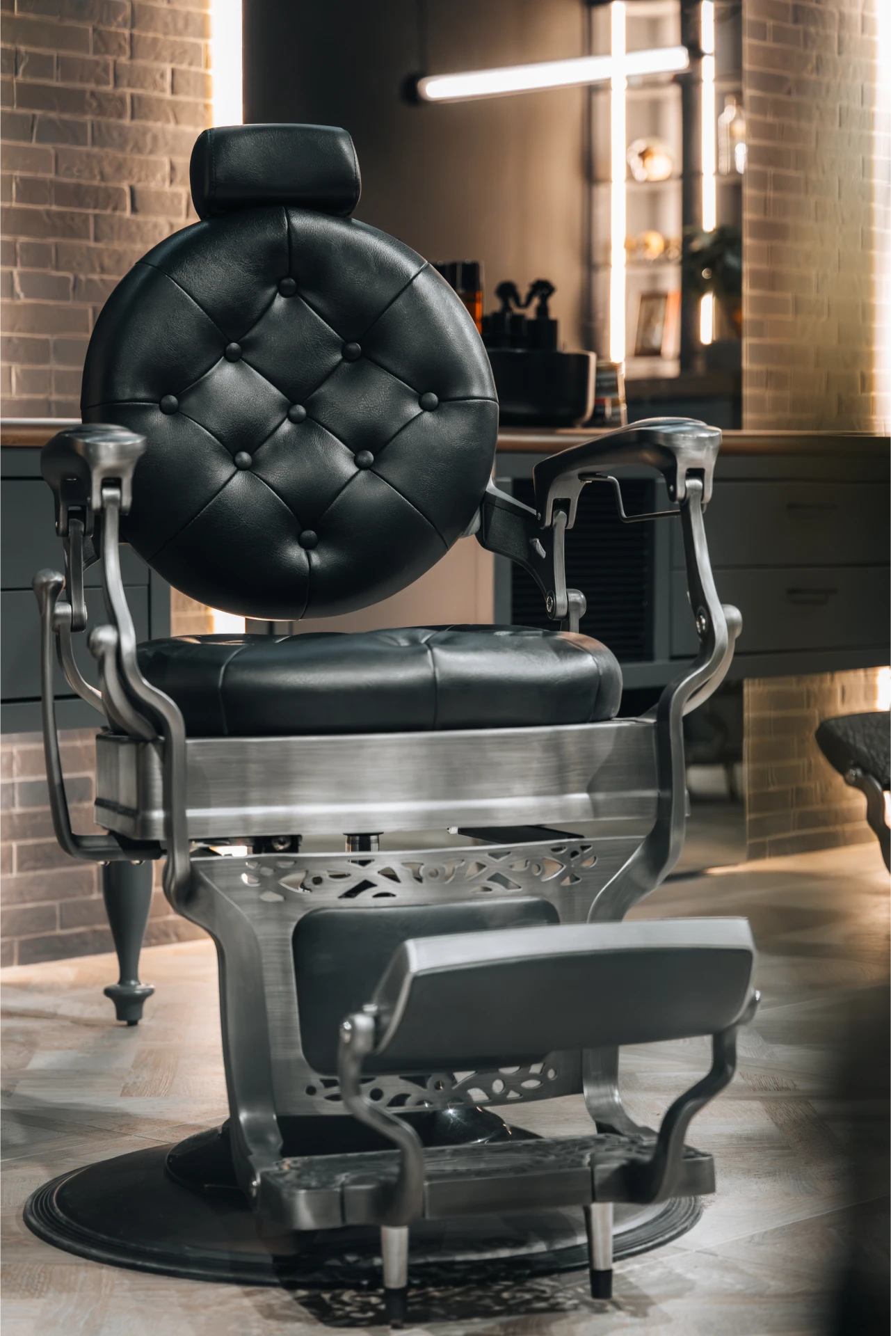 interior design barbershop peristeri chair