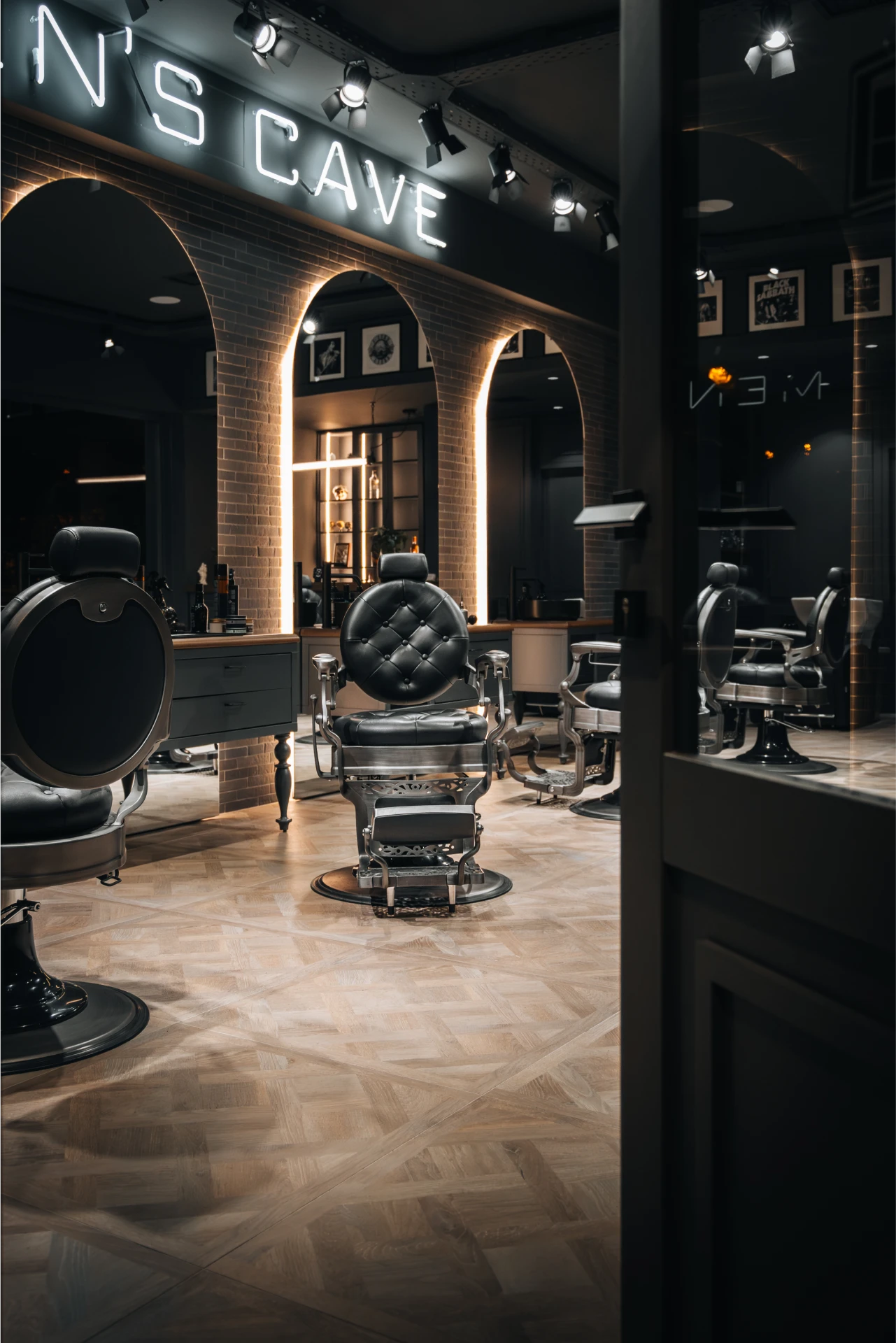 interior design barbershop peristeri diakosmisi